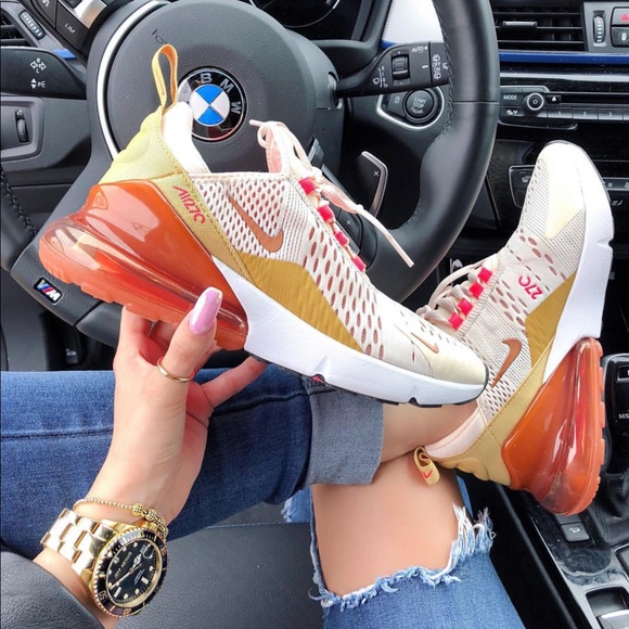 Nike Shoes - Nike air max 270 sneakers